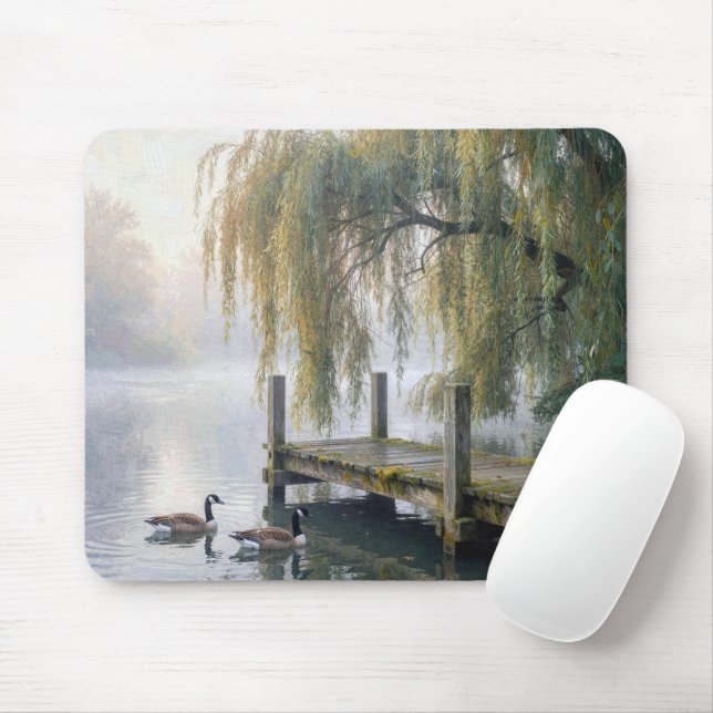 Mousepad Gansos-do-Canadá em um Lago Nebuloso (Com mouse)
