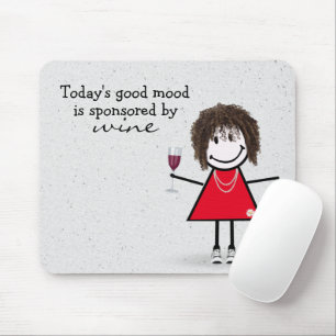 Mousepad Garota com vinho e tênis