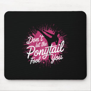 Mousepad Garota de Karatê Confiança com Chute