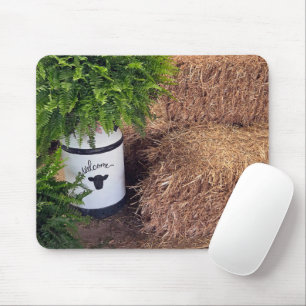 Mousepad Gata de Leite do Campo com Samambaias e Fardos de