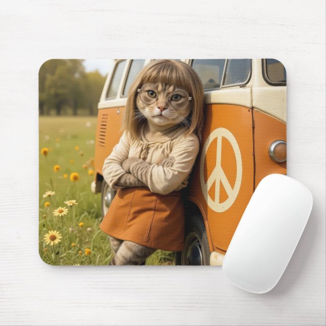 Mousepad Gato de Hippie se inclinando em uma Van Retro (Com mouse)