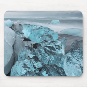 Mousepad Gelo azul na paisagem da praia, Islândia