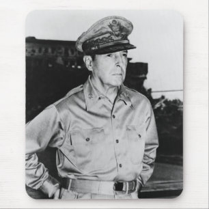Mousepad General MacArthur