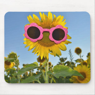 Mousepad girassol com óculos de sol