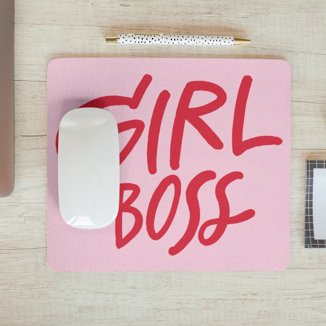 Mousepad Girl Boss Bold Typography Red & Pink Feminine (Criador carregado)