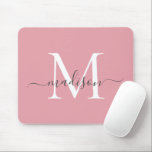 Mousepad Girly Blush Pink Cinza Monograma Elegante<br><div class="desc">Placa de Mouse Rosa Rosa Rosa Rosa Dusta Moderna Monograma Roteiro Girítico Elegante</div>
