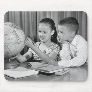 Mousepad Globo da visão do menino e da menina