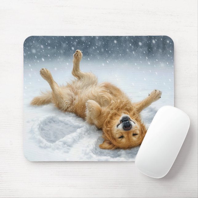 Mousepad Golden Retriever Fazendo um Anjo de Neve (Com mouse)
