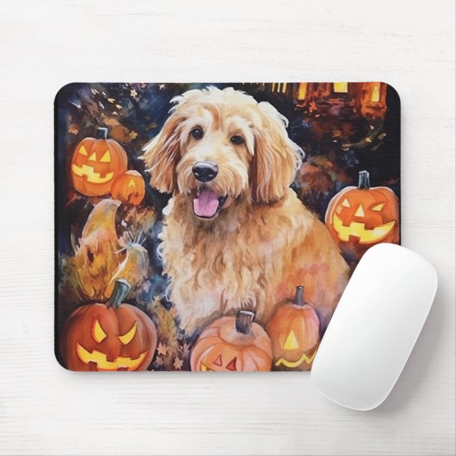 Mousepad Goldendoodle do Halloween Com Pumpkins Assustado (Com mouse)