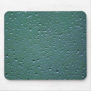 Mousepad Gotas de água em um fundo verde