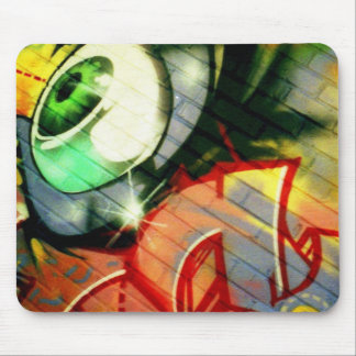 Mousepad Grafites verdes do globo ocular no parque do eco