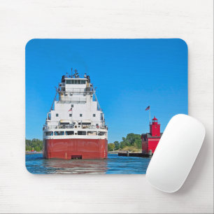Mousepad Grande Farol Vermelho e um Cargueiro