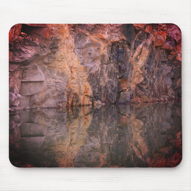 Mousepad Granite Rock Quarry Wall Reflexão #3 Natureza (Frente)