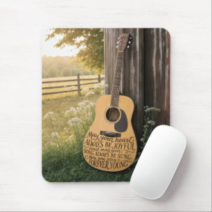Mousepad Guitar Encostado em um Celeiro com Citação