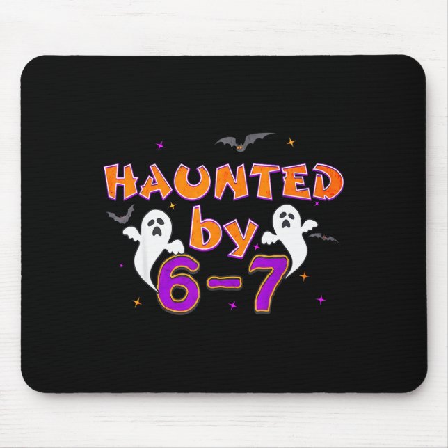 Mousepad Haunted By 67 Funny 67 Halloween Costume  (Frente)