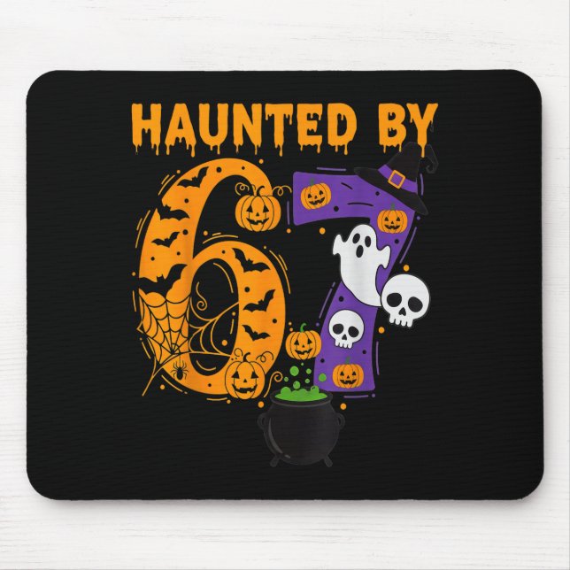 Mousepad Haunted By 67 – Funny Six Seven Meme 6 7 Halloween (Frente)
