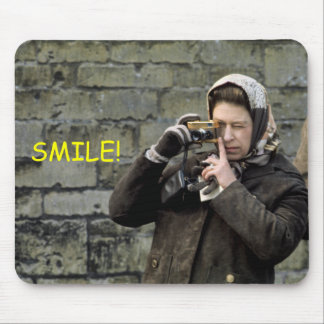 Mousepad HM Rainha Elizabeth Camera Sorria!
