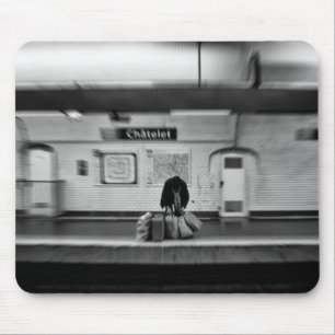 Mousepad Homem com os sacos de compras no metro (Chatelet)