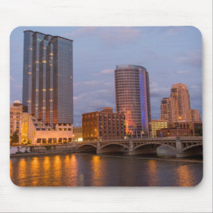 Mousepad Horizonte ao anoitecer, no Grand River 2
