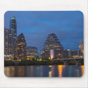 Mousepad Horizonte da Cidade Refletido no Lago Lady Bird
