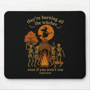 Mousepad Hugvyn Eles Estão Queimando Todas As Bruxas Esquel