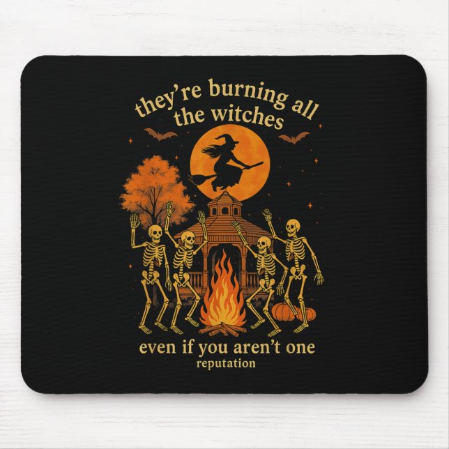 Mousepad Hugvyn Estão queimando todas as bruxas esqueleto W (Frente)