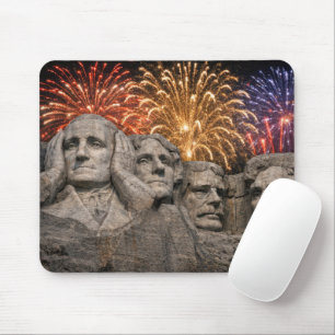 Mousepad Humor do Monte Rushmore com Fogos de Artifício