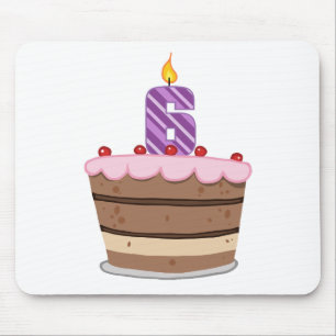 Mousepad Idade 6 no bolo de aniversário