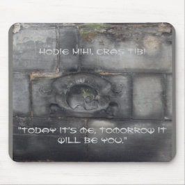 Mousepad Idade Média Tombstone com Latim nele