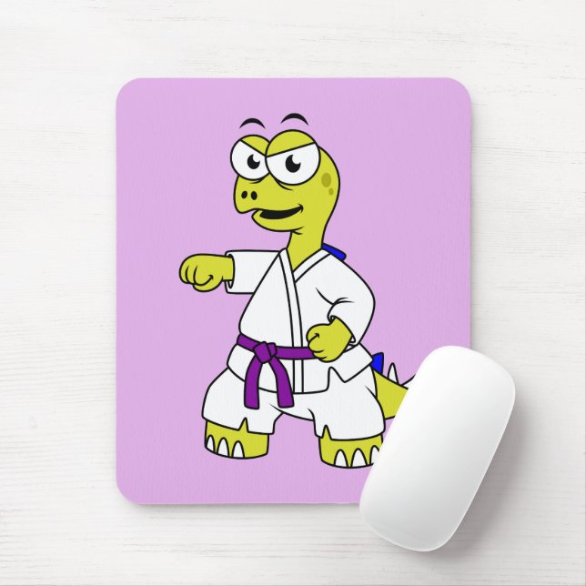 Mousepad Ilustração De Um Estegossauro Praticando Karato. (Com mouse)