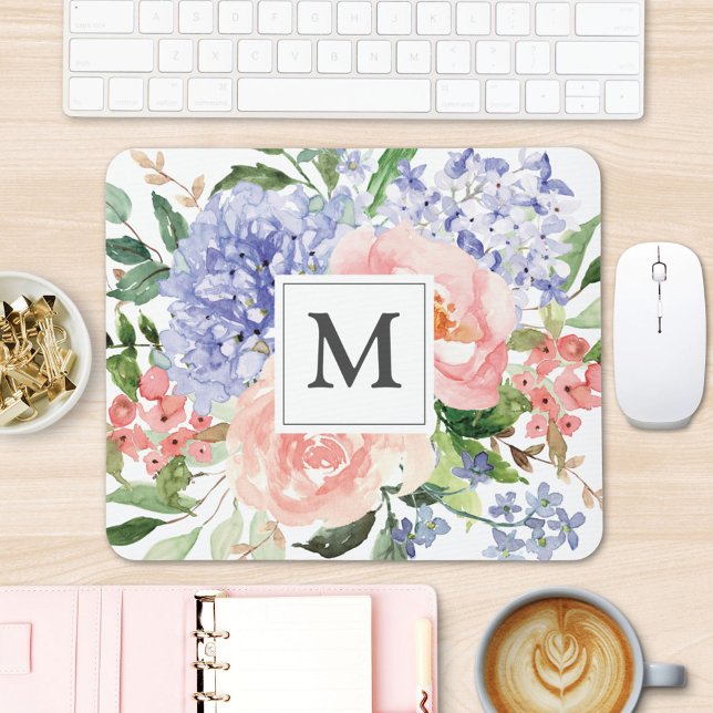 Mousepad Inicial Monogramada Aquarela Floral Rosa Azul (In situ office desk)
