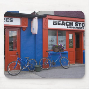 Mousepad Irlanda, Strandhill. Fachadas de lojas com bicicle