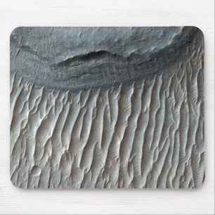 Mousepad Ius Chasma, uma grande garganta em Marte