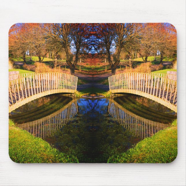 Mousepad Jardim de inverno com lago e pontes (Frente)