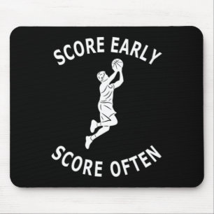 Mousepad Jogador de basquetebol masculino divertindo-se diz