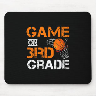 Mousepad Jogos Divertidos Na Terceira Série No Primeiro Dia