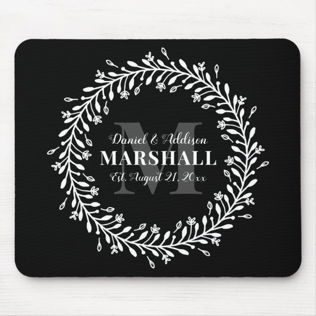 Mousepad Keepsake Newlywed Couple Wreath Monogram Name (Frente)