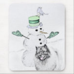 Mousepad Keeshond Christmas Snowman Pinting Art<br><div class="desc">Retrato original de Cachorro Snowman de Natal Keeshond. Especializamo-nos em arte original engraçada e engraçada. Comprar isto para si próprio ou como um presente excelente para os teus amigos de Keeshond. Seja criativo - clique em PERSONALIZAR para adicionar/remover/alterar texto, redimensionar a imagem, alterar as cores ou qualquer outra coisa que...</div>