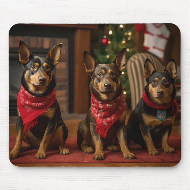 Mousepad Kelpie australiano junto à lareira de Natal (Frente)