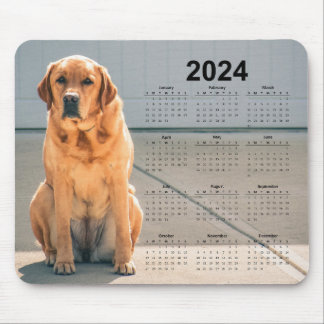 Mousepad Labrador Amarelo Belo Calendário de 2024