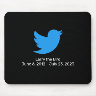 Mousepad Larry, a aposentação do Twitter do pássaro