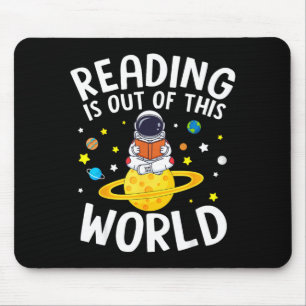 Mousepad Ler é uma leitura engraçada fora deste mundo espac