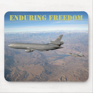 Mousepad Liberdade Duradoura um KC-10 reabastece um Mousepa