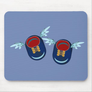 Mousepad Lindos sapatos azuis e vermelhos alados