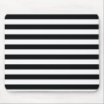 Mousepad Listras pretas & brancas chiques<br><div class="desc">Teste padrão preto e branco elegante das listras. Personalize-o com suas iniciais do nome ou do monograma. Clique sobre "personalizam-no" botão para umas opções mais adicionais da personalização. Escolha o estilo e a cor de pia batismal.</div>
