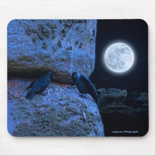 Mousepad Local antigo de Stonehenge, dois corvos e lua chei