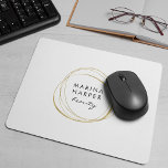 Mousepad Logotipo Dourado Faux<br><div class="desc">Mousepad personalizado chic exibe seu nome comercial ou a escolha de texto personalizado em preto,  dentro a faux gold foil abstrato num fundo branco.</div>