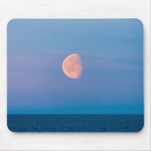 Mousepad Lua sobre o mar de Bering Rússia Extremo Oriente