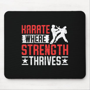 Mousepad Lutador de Karate Onde a Força Floresce