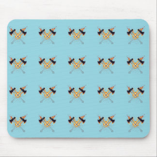Mousepad Machados de Fantasia Cruzados com Energia Ígnea –